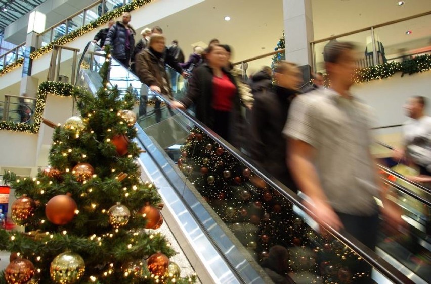 Boże Narodzenie 2019. Jak będą otwarte sklepy w Wigilię, Boże Narodzenie i Sylwestra?