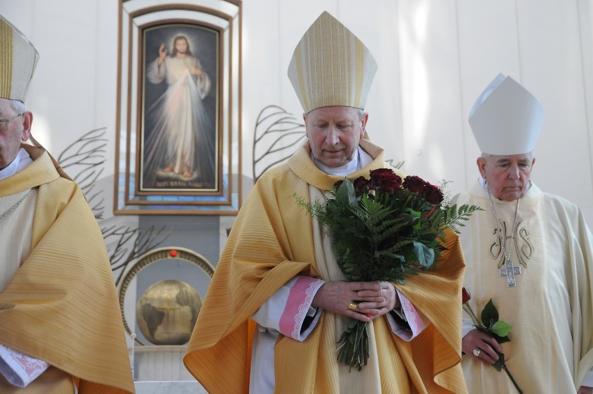 Msza krzyżma nazywana jest również mszą olejów.