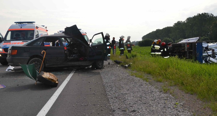 Wypadek w Gnojewie. Trzy samochody uczestniczyły w wypadku na drodze krajowej nr 22