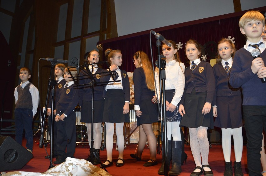 Bożonarodzeniowy koncert w wykonaniu uczniów ze szkoły muzycznej w Słubicach [ZDJĘCIA]