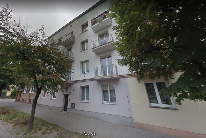 Schron o pow. 52 m2 znajduje się przy ul. Leszczyńskiego 12...