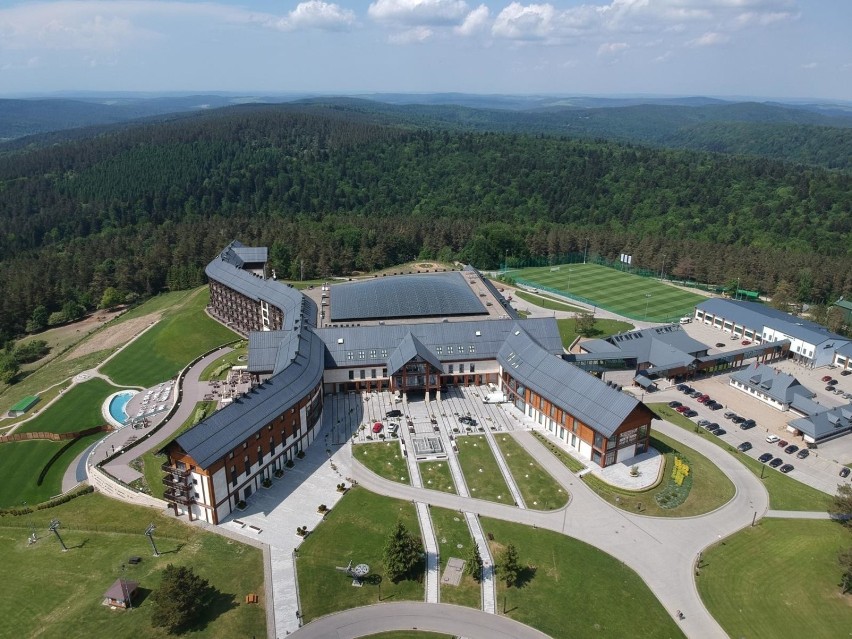 Hotel Arłamów z lotu ptaka.