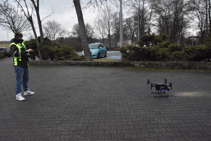 W Rybniku za pomocą dronów sprawdzają czym palimy w piecach. Ruszyły też kontrole posesji 