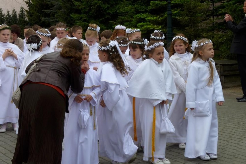 Chodzież: Komunia 2012. Sakrament w parafii św. Floriana [ZDJĘCIA]