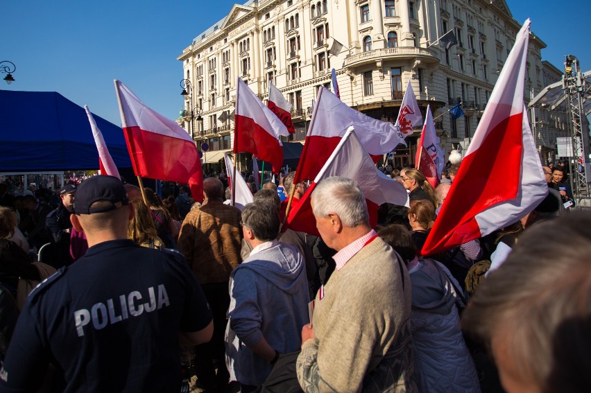 7. rocznica katastrofy smoleńskiej. Uroczystości przed...