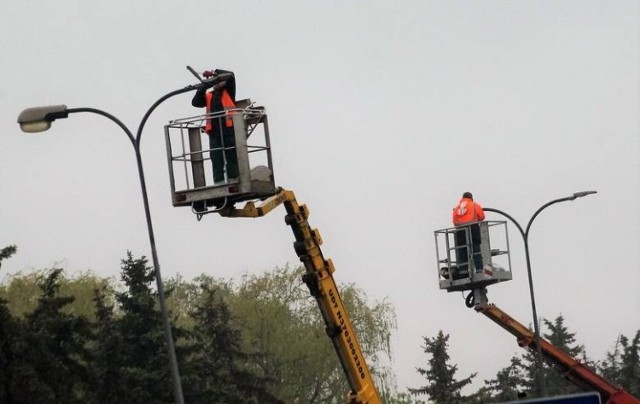 Samorządy w powiecie włocławskim odpowiadają na zapowiadany wzrost cen energii elektrycznej. Wiele gmin wprowadza lub rozważa wygaszanie oświetlenia nocą.