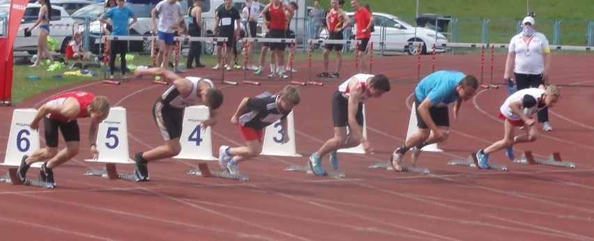 Zawodnicy LKS Koluszki na lekkoatletycznym mityngu w Kielcach