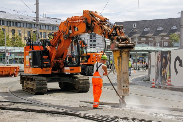 Pracownik budowlano-drogowy w Żaganiu
Umowa o pracę na okres próbny
Wynagrodzenie brutto 22,8 zł na godzinę
Link do ogłoszenia:
https://oferty.praca.gov.pl/portal/index.cbop#/szczegolyOferty?d56c6d341874526f7913f23de6b47a99