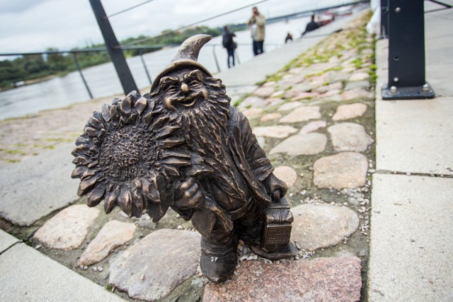 Krasnal Podróżnik zawitał do Warszawy! Dowód przyjaźni z Wrocławiem [ZDJĘCIA]