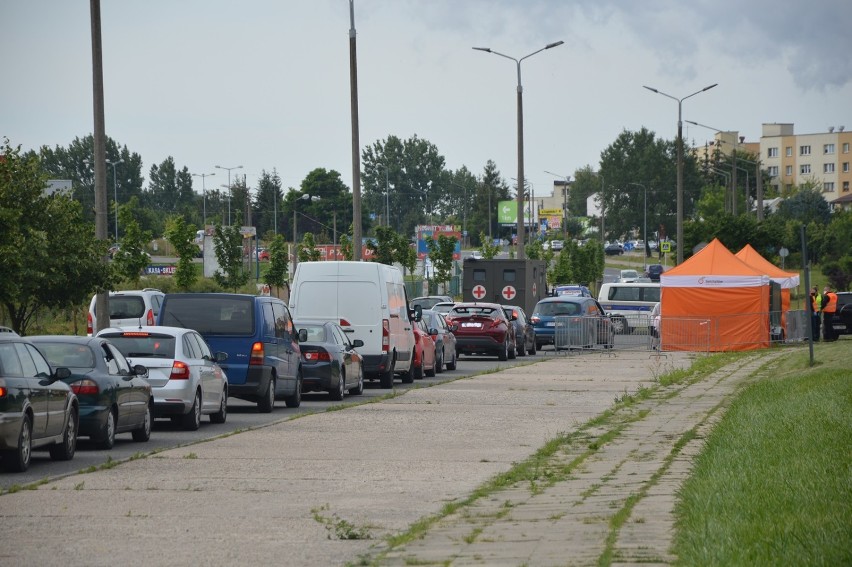 Mobilny punkt drive-thru po raz trzeci w Bełchatowie