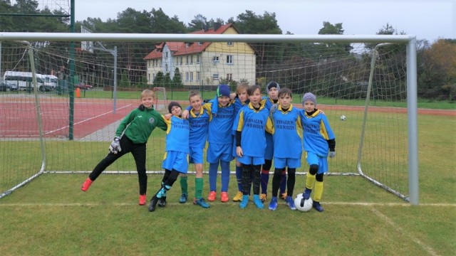 Finał powiatowy turnieju piłki nożnej "Z podwórka na stadion" w Ciborzu o Puchar Tymbarku