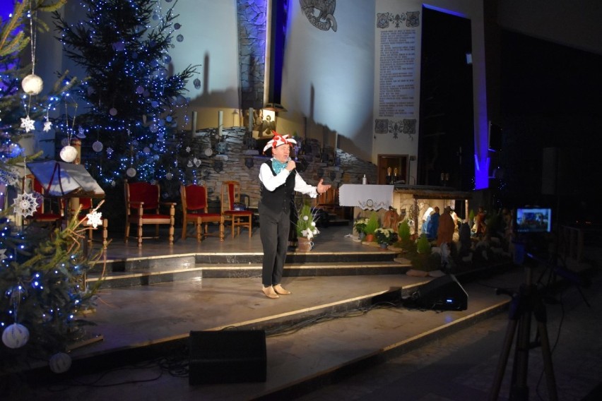 "Festiwal Serc" w Wejherowie. Na koncercie online zaśpiewał Andrzej Rosiewicz |ZDJĘCIA, WIDEO