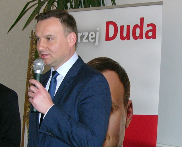 Andrzej Duda wygrał w powiecie rawskim – zdobył większość głosów w Rawie Mazowieckiej i wszystkich pozostałych gminach powiatu. Frekwencja  w Rawie Mazowieckiej wyniosła 57,17 proc. zaś na obszarze całego powiatu rawskiego – 53,12 proc.