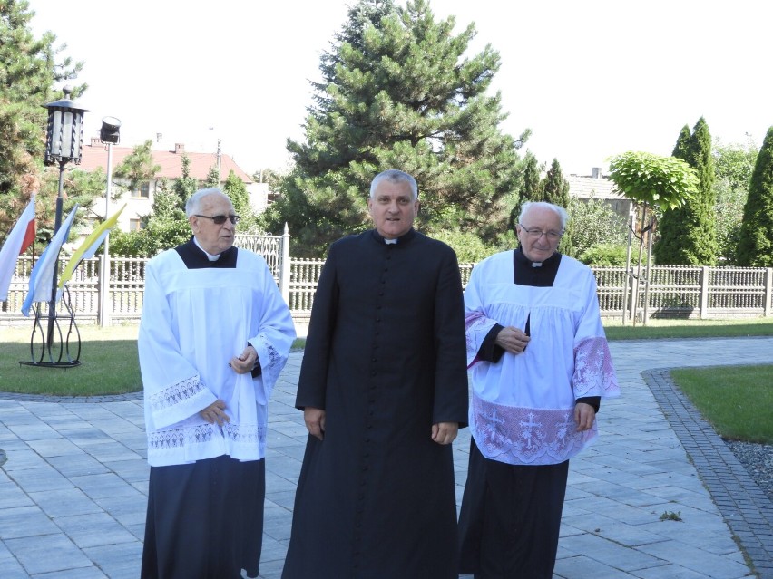 Sulmierzyce: Dożynki połączone z odpustem przyciągnęły do świątyni tłumy czcicieli Maryi