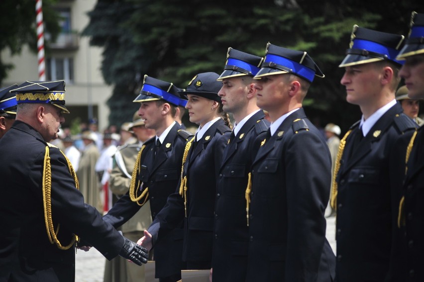 Kraków. Uroczysta promocja aspirantów straży pożarnej [ZDJĘCIA]