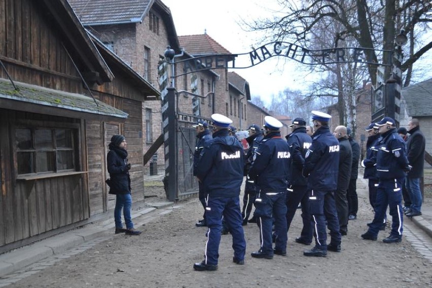 Policja w Oświęcimiu w Muzeum Auschwitz
