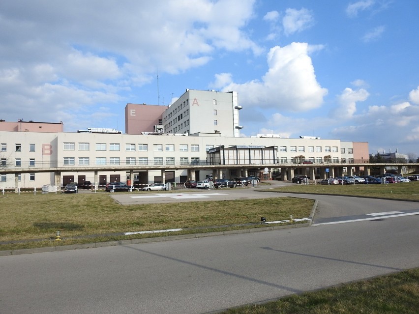  Oddział Płucny zwolniony z jednoimienności. Uruchomiono procedury w szpitalu wojewódzkim w Łomży