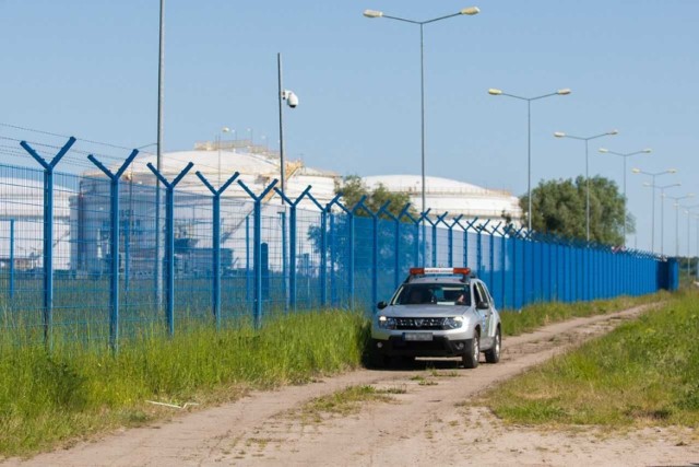 Pożar w rafinerii Grupy Lotos w Gdańsku 20.05.2018. Ogień pojawił w pompowni przy ul. Benzynowej