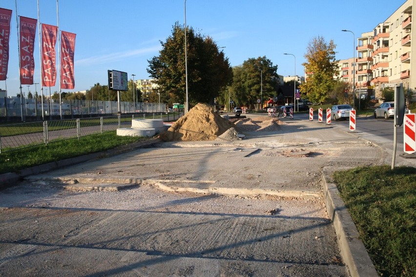 Na remontowanej ulicy Massalskiego w Kielcach będzie układany nowy asfalt. Zobacz zdjęcia 