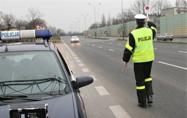 Na drogach powiatu inowrocławskiego wciąż dochodzi do wielu wypadków i kolizji. Policja apeluje do wszystkich uczestników ruchu o zachowanie szczególnej ostrożności