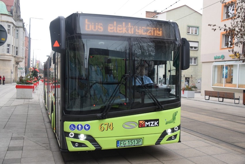 Osiem sztuk autobusów elektrycznych wraz ze stacjami...