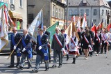 Święto Konstytucji 3 Maja w Kartuzach. Kolegiata z brązu dla turystów i biskupa Szlagi - zdjęcia