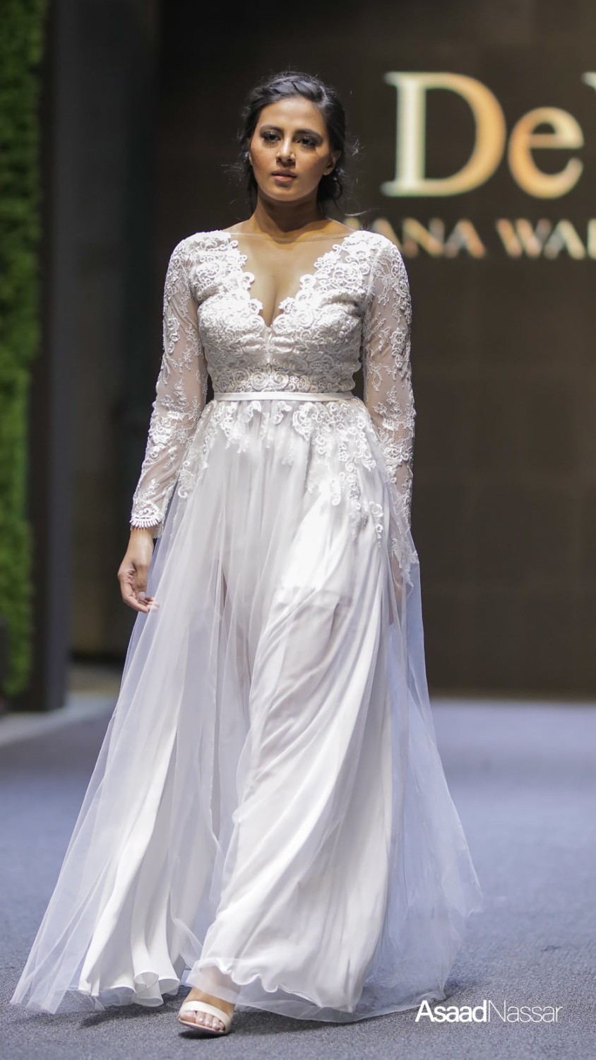 Najnowsze kolekcje sukien ślubnych Diany Walkiewicz, znanej radomskiej projektantki mody - zobacz zdjęcia