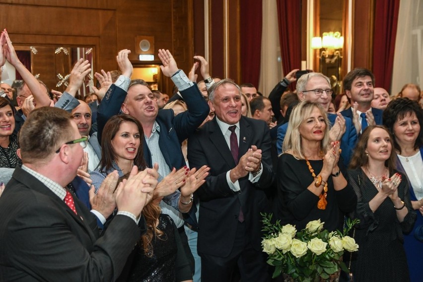 Zapraszamy do obejrzenia zdjęć ze sztabu wyborczego Prawa i...