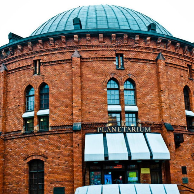 Budynek Planetarium im. Władysława Dziewulskiego w Toruniu