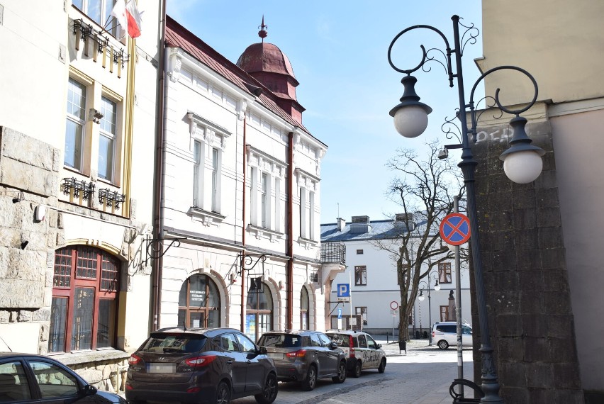 Stuletnia kamienica na starówce w Krośnie do przebudowy. Będzie nową siedzibą Muzeum Rzemiosła [ZDJĘCIA]