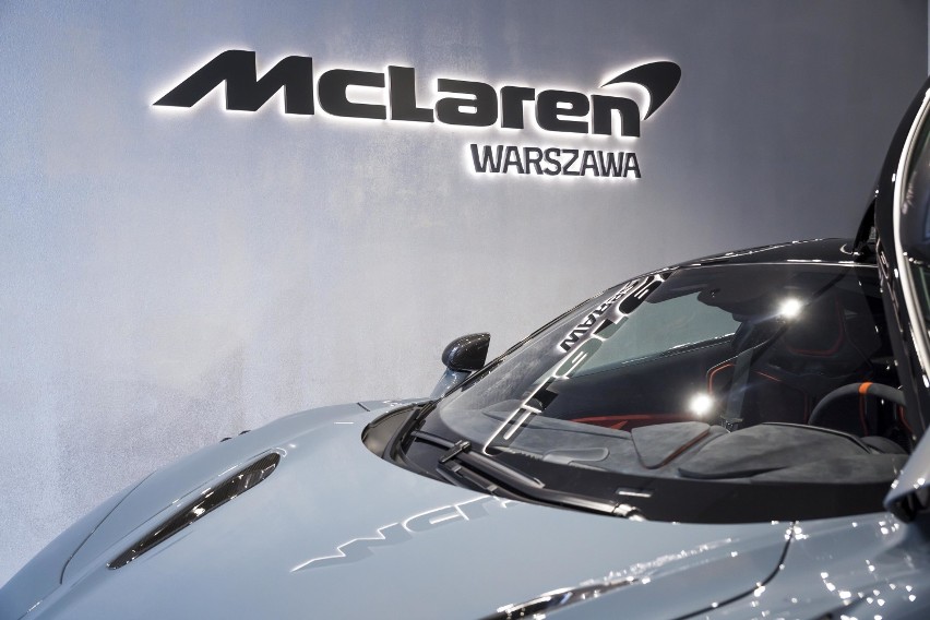 Mieszkaniec Warszawy kupił supersamochód za 1,8 mln zł. Stoi w McLaren w Europejski Boutiques. To limitowa wersja