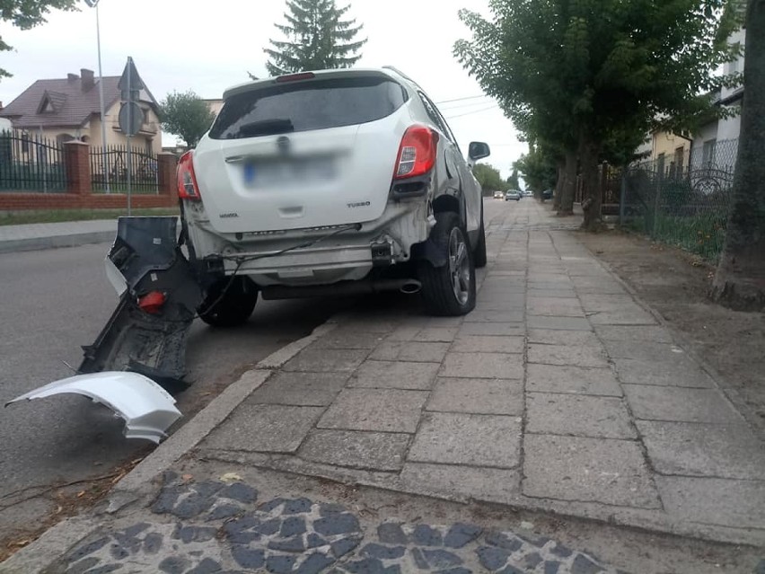 Wypadek w powiecie włocławskim. Pijany kierowca opla wymusił pierwszeństwo [zdjęcia]