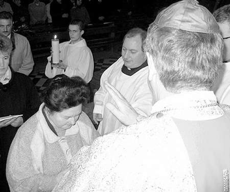 Działacze Akcji Katolickiej podczas jubileuszowej mszy odprawionej przez biskupa Adama Śmigielskiego.