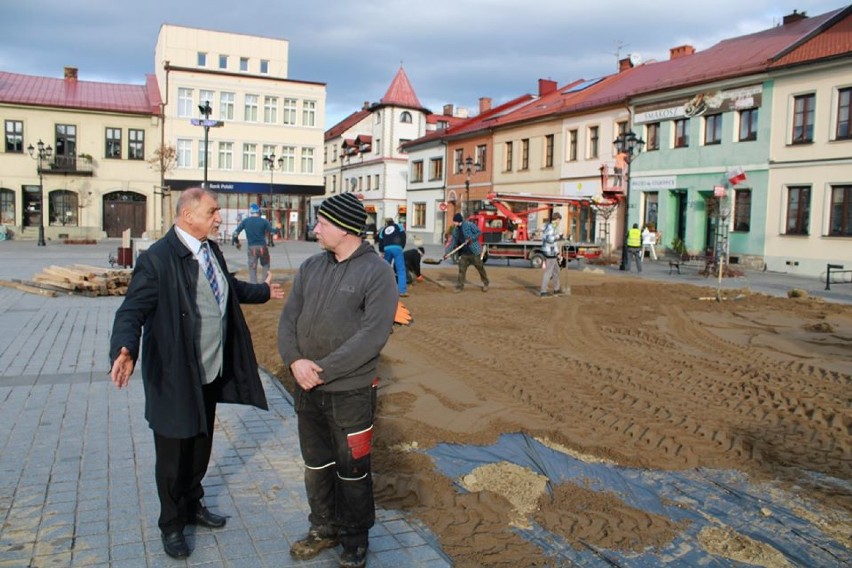 Lodowisko w Żywcu. W tym sezonie będziemy się ślizgać na... Rynku [ZDJĘCIA]