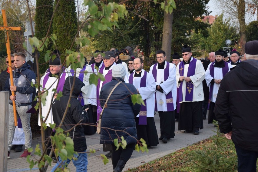 Malbork. Uroczystość Wszystkich Świętych bez procesji na Cmentarzu Komunalnym 
