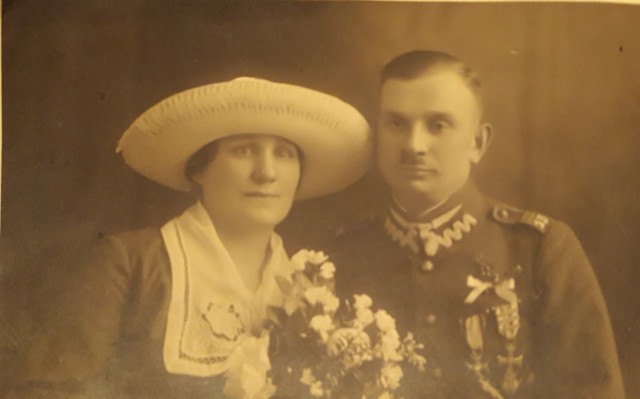 Zdjęcie ślubne Wojciecha i Salomei Grocholskich, 1924 r.