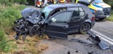 Zderzenie ciężarówki z samochodem osobowym w Mierzynku w powiecie wejherowskim. Jedna osoba trafiła do szpitala