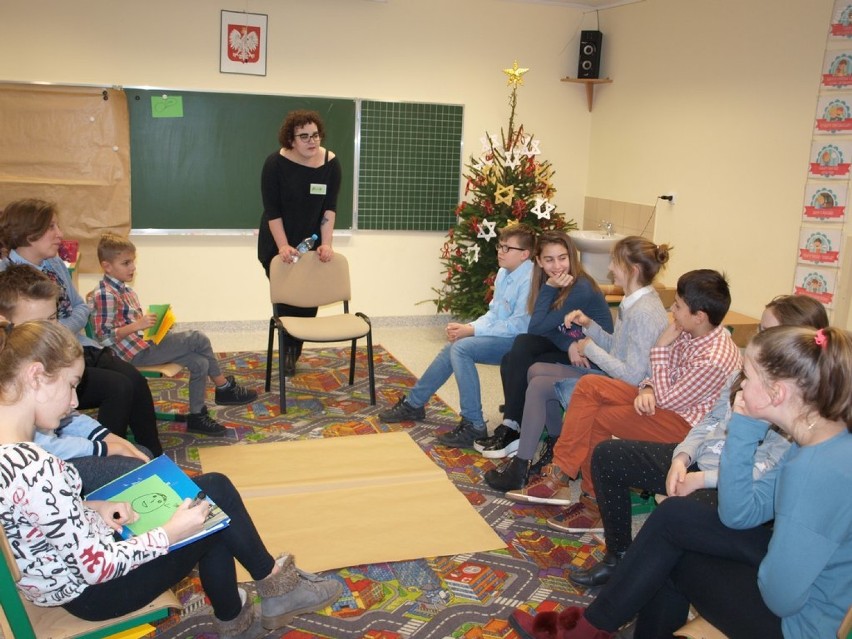 SP nr 3 w Chodzieży: Uczestnicy projektu Młody Obywatel spotkali się z koordynatorem z Warszawy