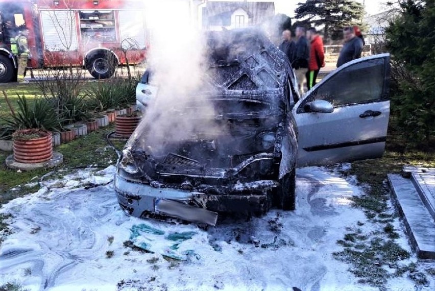 Pożar samochodu marki ford focus na ul. Juranda