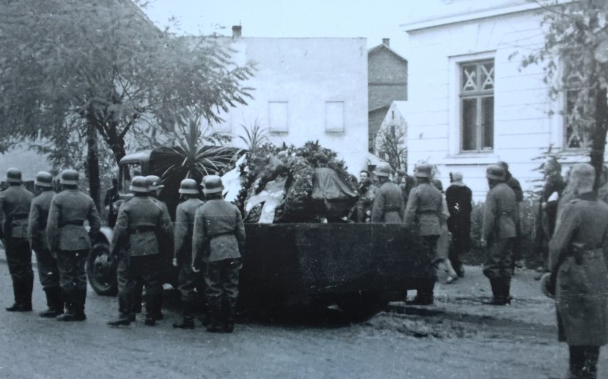 1939 rok, ulica Rozwadowska. Pogrzeb żołnierza niemieckiego.