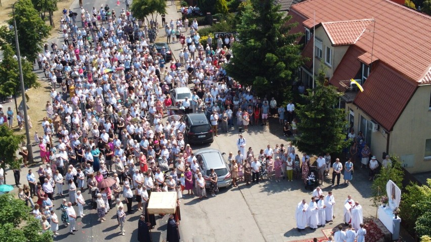 Procesja Bożego Ciała z Kościoła Rzymskokatolickiego pw. Świętego Wojciecha w Wagrowcu.