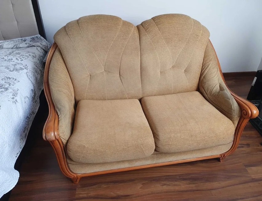 Sofa, kanapa 2-osobowa, nierozkładana.