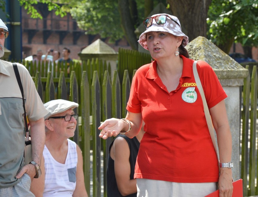 Malbork. Kolejny spacer z przewodnikiem PTTK po mieście [ZDJĘCIA]. Tym razem szlakiem zapomnianych fortyfikacji