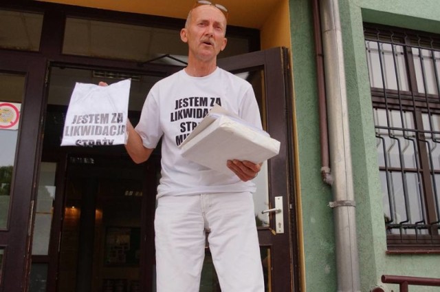 Henryk Kosiorowski, inicjator akcji zbierania podpisów pod wnioskiem o przeprowadzenie referendum w sprawie likwidacji Straży Miejskiej w Świdnicy