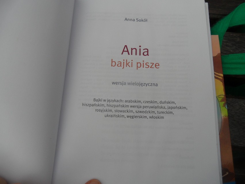 Ania bajki pisze: książeczki w 17 językach dla pielgrzymów na ŚDM [ZDJĘCIA]