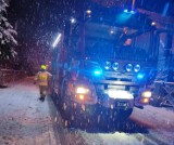 Atak zimy na Wrocław. Dramatyczne warunki na drogach, wypadki (ZOBACZ)