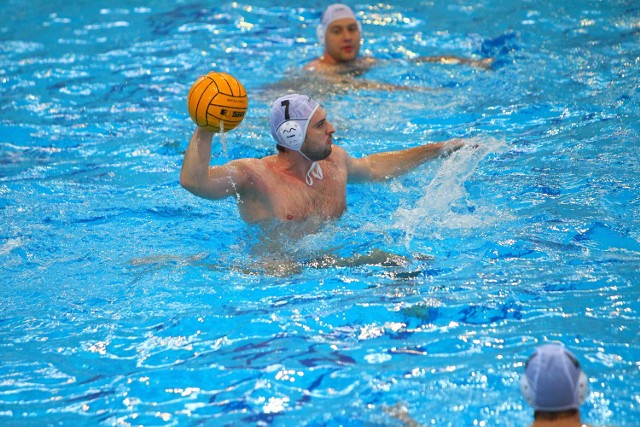 Termy Maltańskie: Dwa mecze waterpolo, aż 33 gole