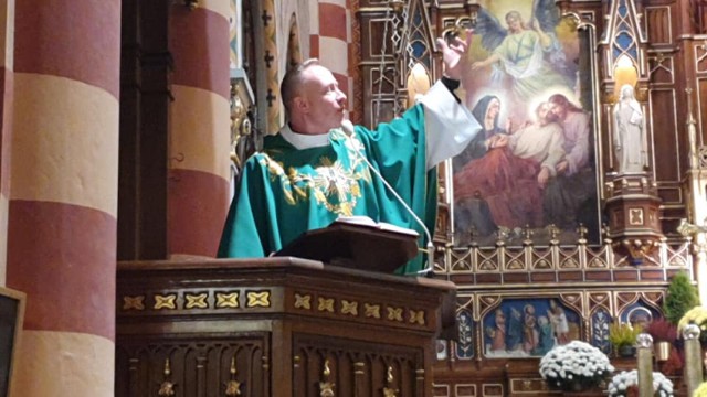 Drugi dzień rekolekcji z ks. Dominikiem Chmielewskim w parafii pw. św. Józefa w Przemyślu.