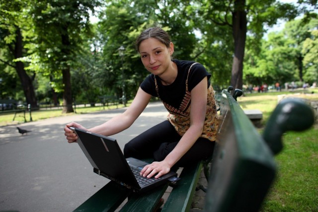 Bezpłatne WiFI będzie działać w przestrzeniach publicznych. Czy w parkach również? Przekonamy się o tym w przyszłym roku