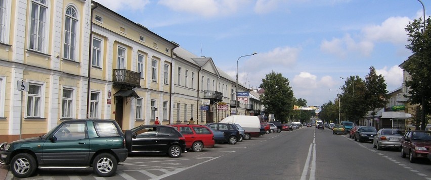 Starostwo Powiatowe w Suwałkach. Spadła liczba kupionych samochodów w 2020 roku